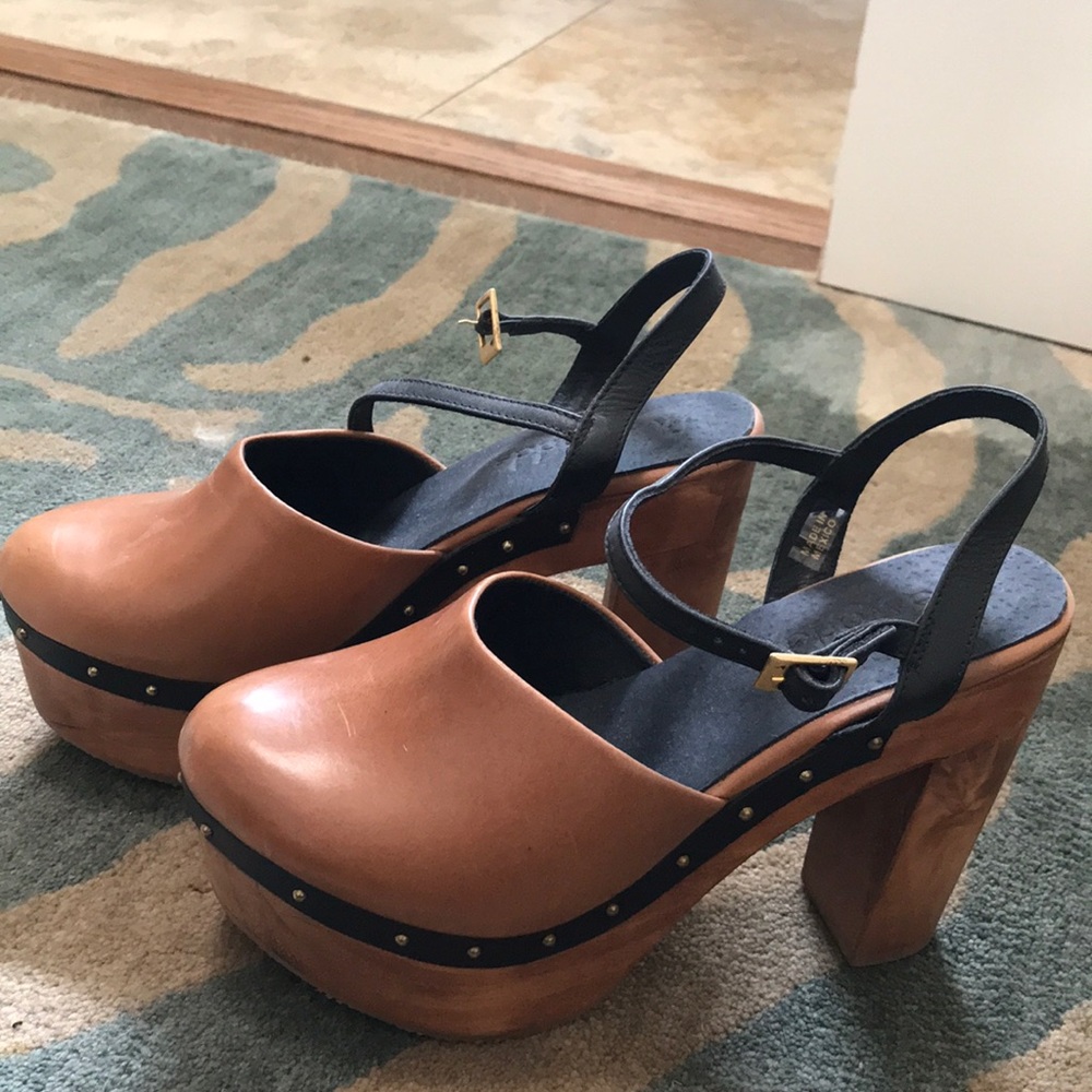 Five worlds heels